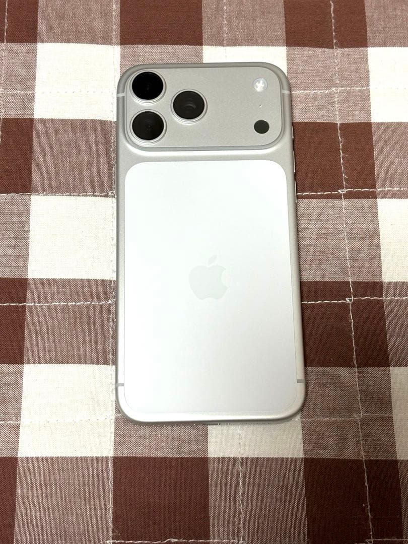 iPhone17ProMax 256GB シルバー SIMフリー