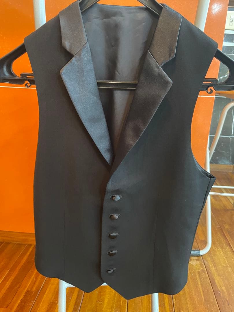 社交ダンス チャコット メンズ衿付ベスト.サイズＳ.ブラック.新品 商品タグ付