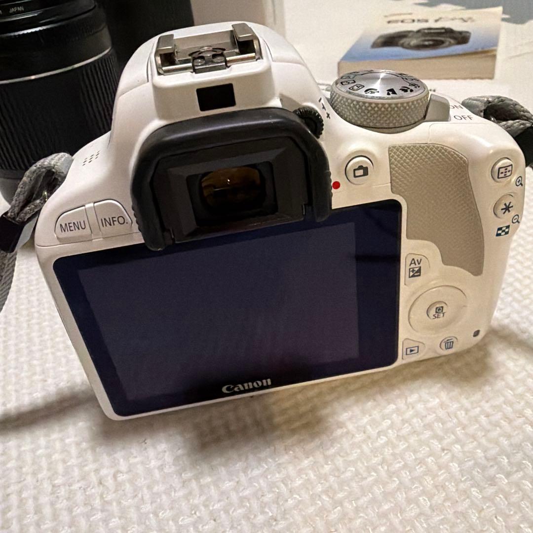 Canon製デジタル一眼レフカメラ　eos kiss x7