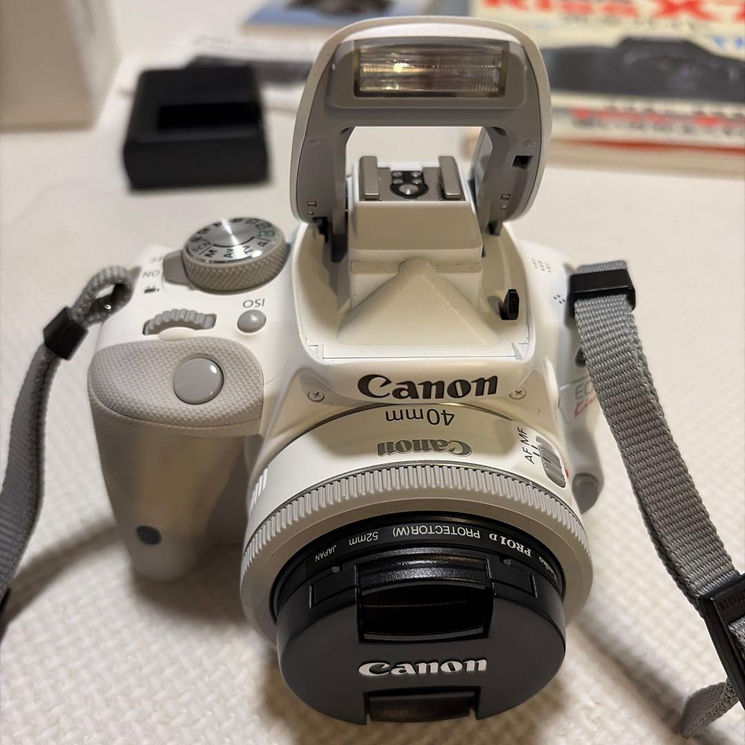 Canon製デジタル一眼レフカメラ　eos kiss x7