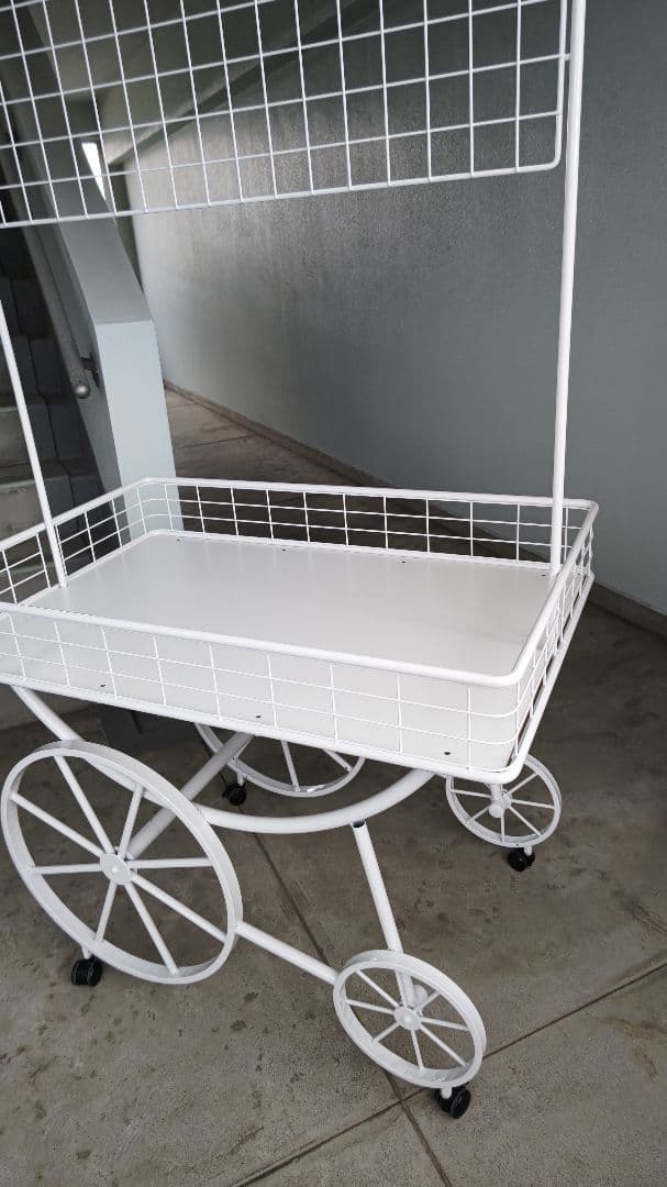 ホワイト　イベントワゴン　カート型　什器