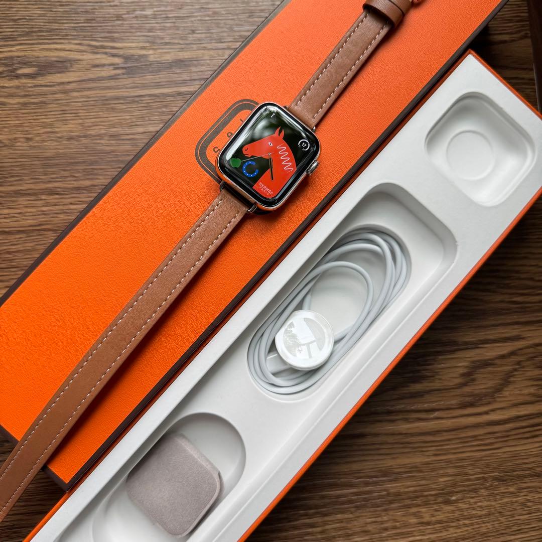 2490 Apple Watch エルメス　series5 シルバー　セルラー