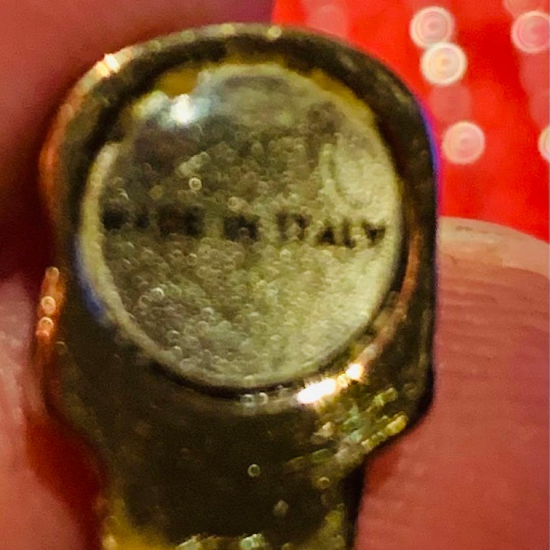 GIVENCHY マグネットピアス(両耳用)