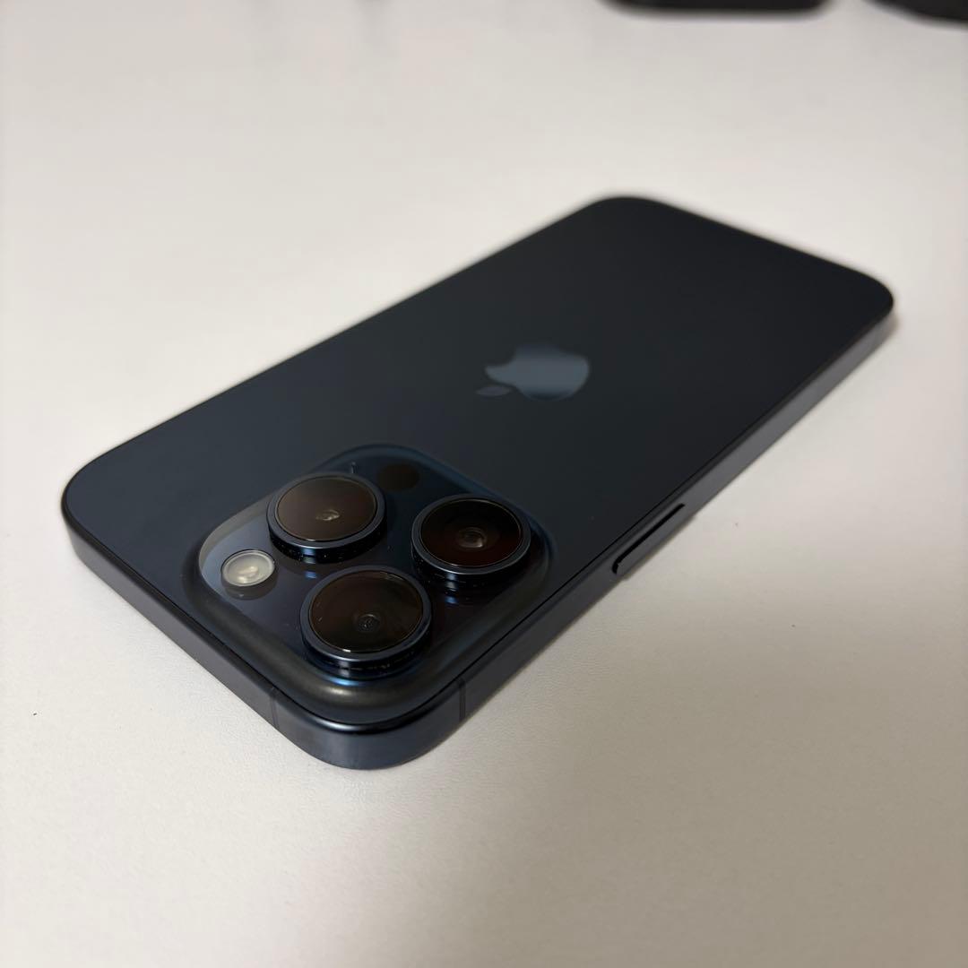 iPhone 15 pro 128 GB SIMフリー ブルーチタニウム