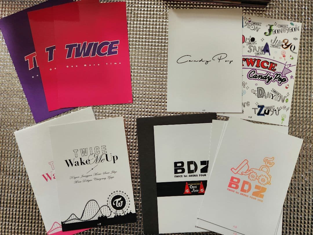 TWICE チェヨン　ランダムトレカ79枚+オマケ　トレカケース2種付き