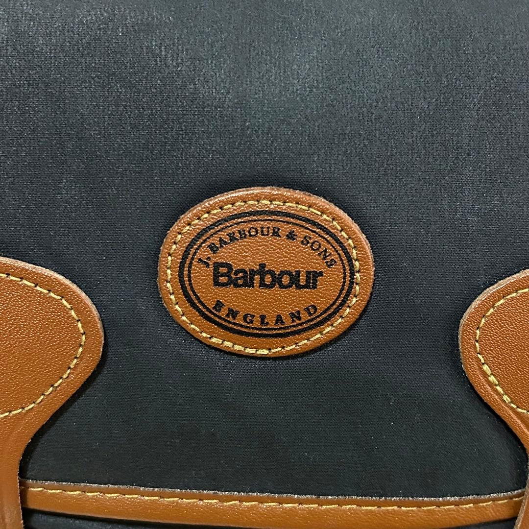 Barbour バブアー ショルダーバッグ メッセンジャーバッグ オイルド 紺色