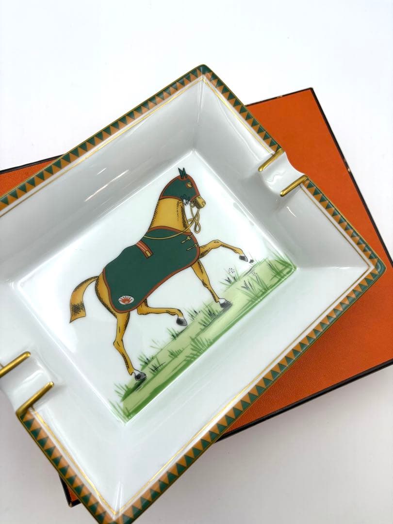 未使用保管品　HERMES エルメス 馬柄 灰皿 アッシュトレイ 箱付