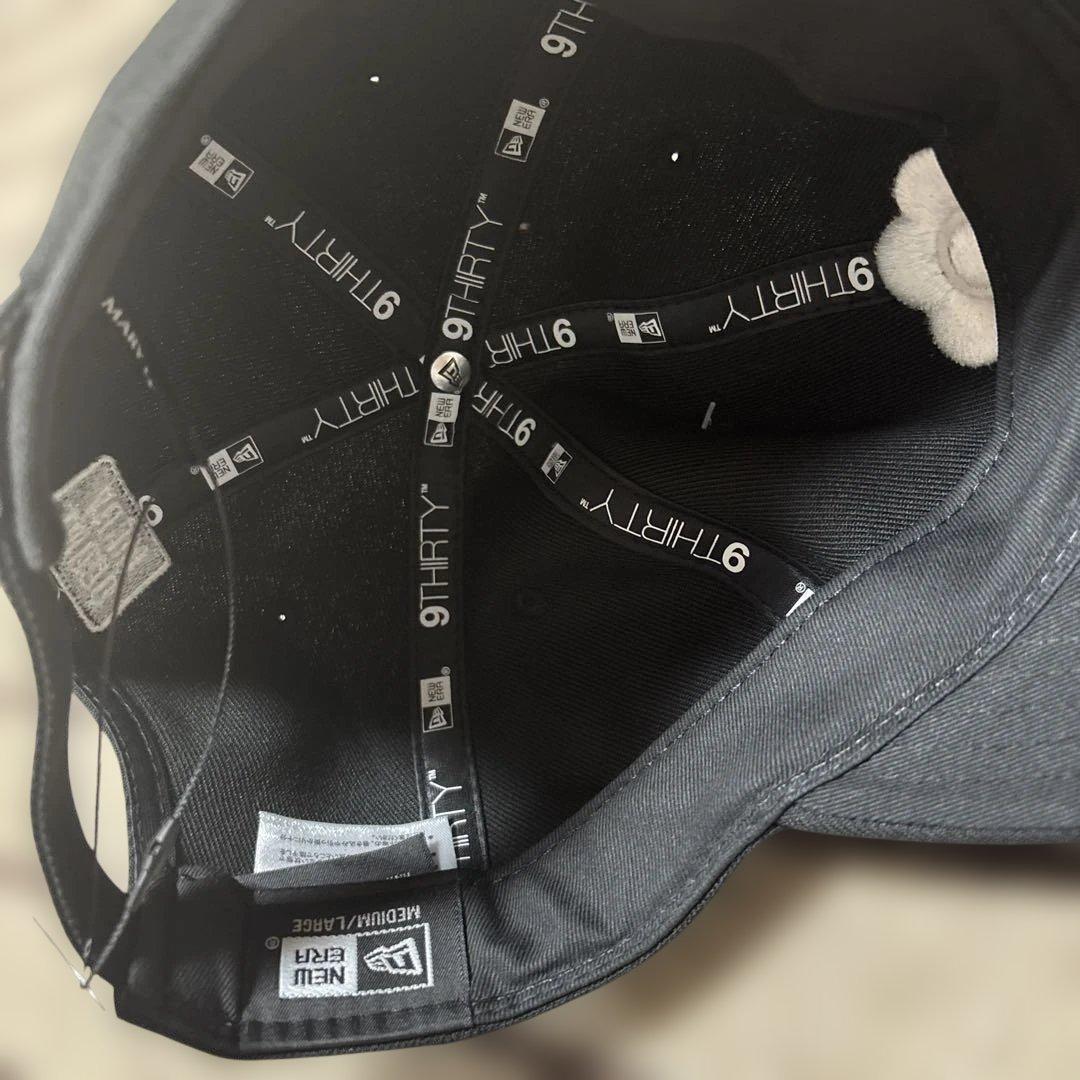 MARY QUANT ブラックキャップ フラワーモチーフ