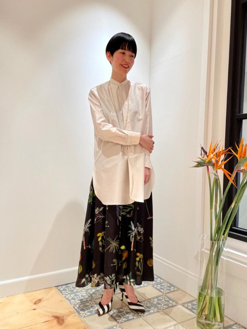 美品CABaNキャバン シルク　ボタニカルプリント ミディギャザースカート 花柄