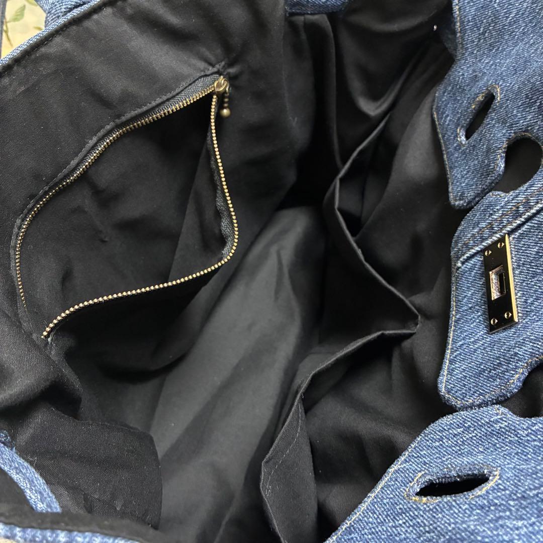 デニムリメイク フラップ付きトートバッグ　M サイズ　やや濃いミディアムブルー