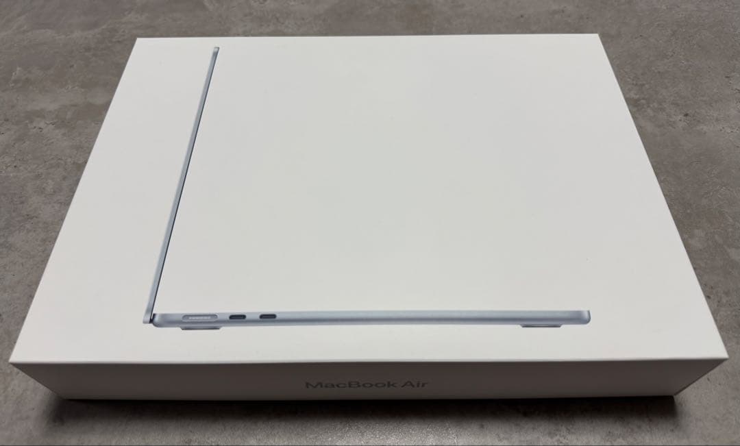 2025 MacBook Air 13インチ スカイブルー M4