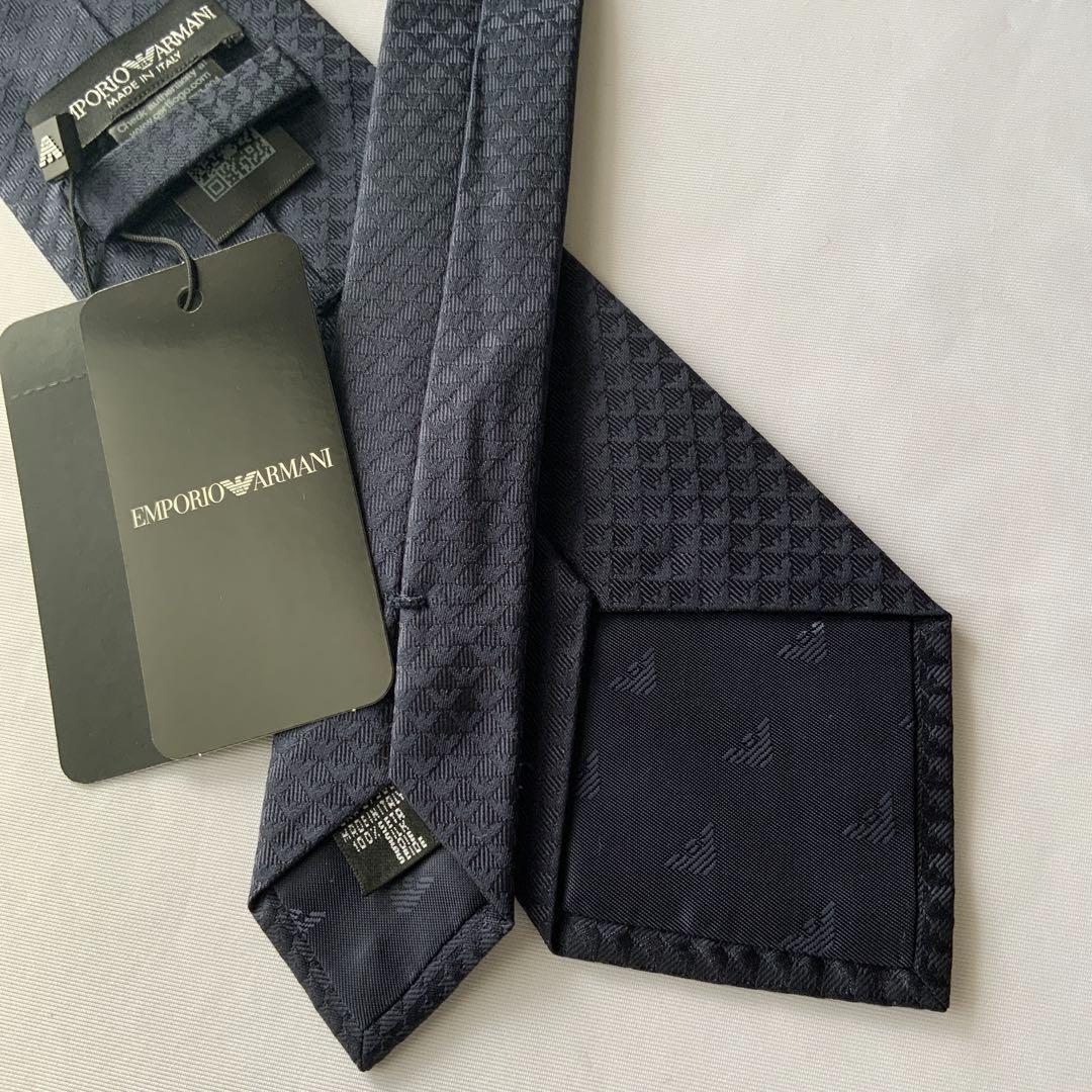 純正ケース無し　新品　エンポリオ アルマーニ　ネクタイ　9A　ネイビー