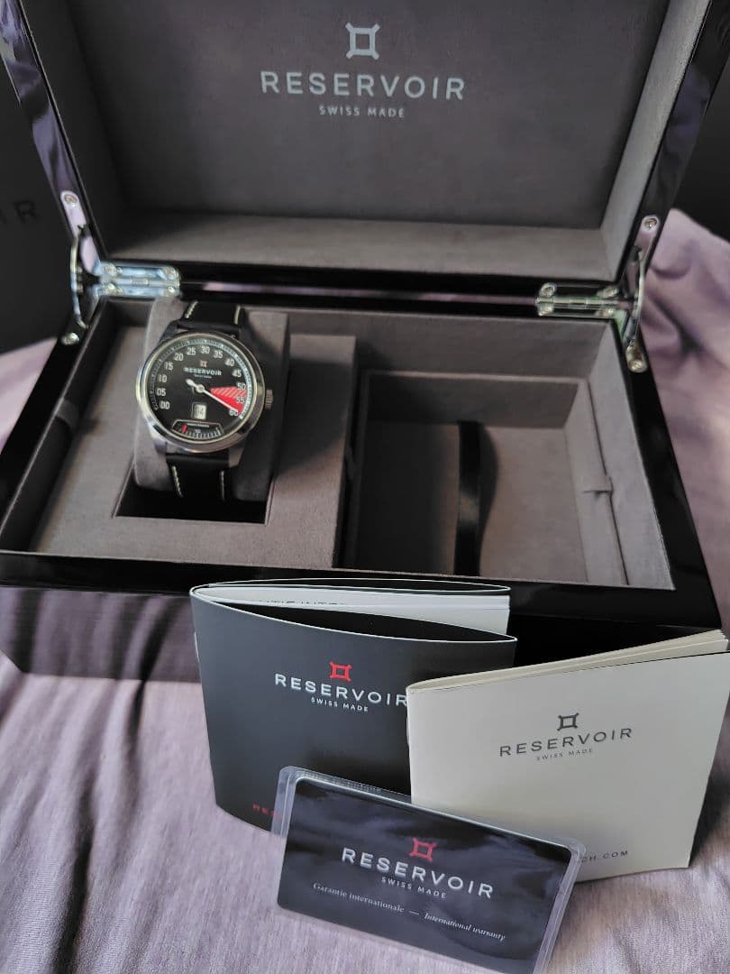 みきあ様　RESERVOIR レゼルボワール　腕時計RSV11.SC　箱ケース付