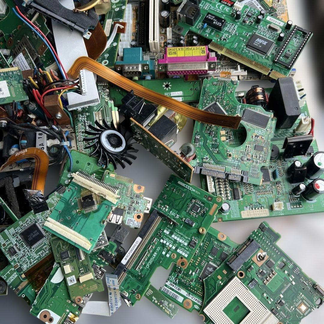 基板ジャンク大量　レアメタル摘出などに