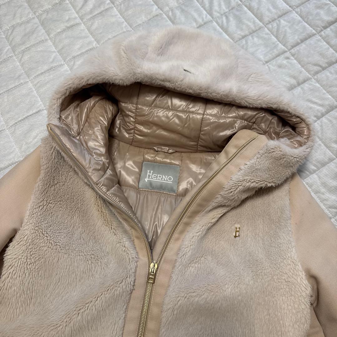 ヘルノ　キッズ　12A フード付きベージュダウンジャケット