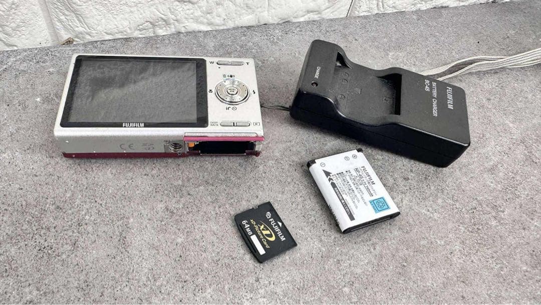 デジタルカメラ FUJIFILM DIGITAL CAMERA FinePix Z100fd