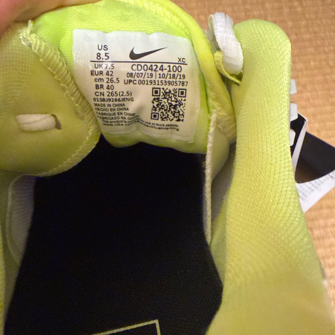 Nike テニスシューズ ホワイト/イエロー