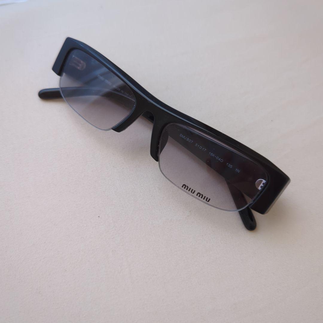 d*y様 MIU MIU ブラック サングラス Vedette Sunglass