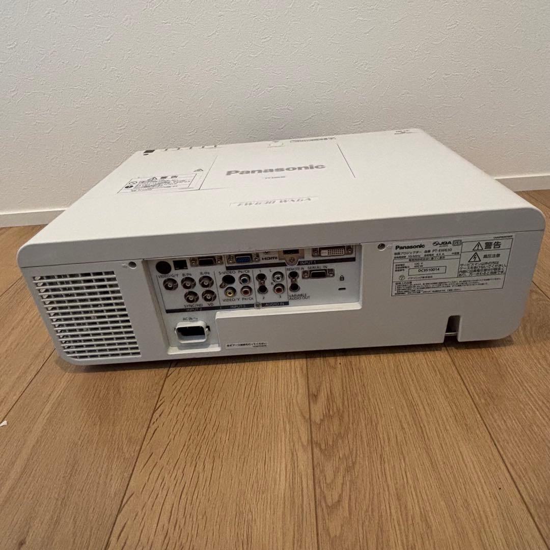 良品 Panasonic パナソニック EW630プロジェクター使用1800h