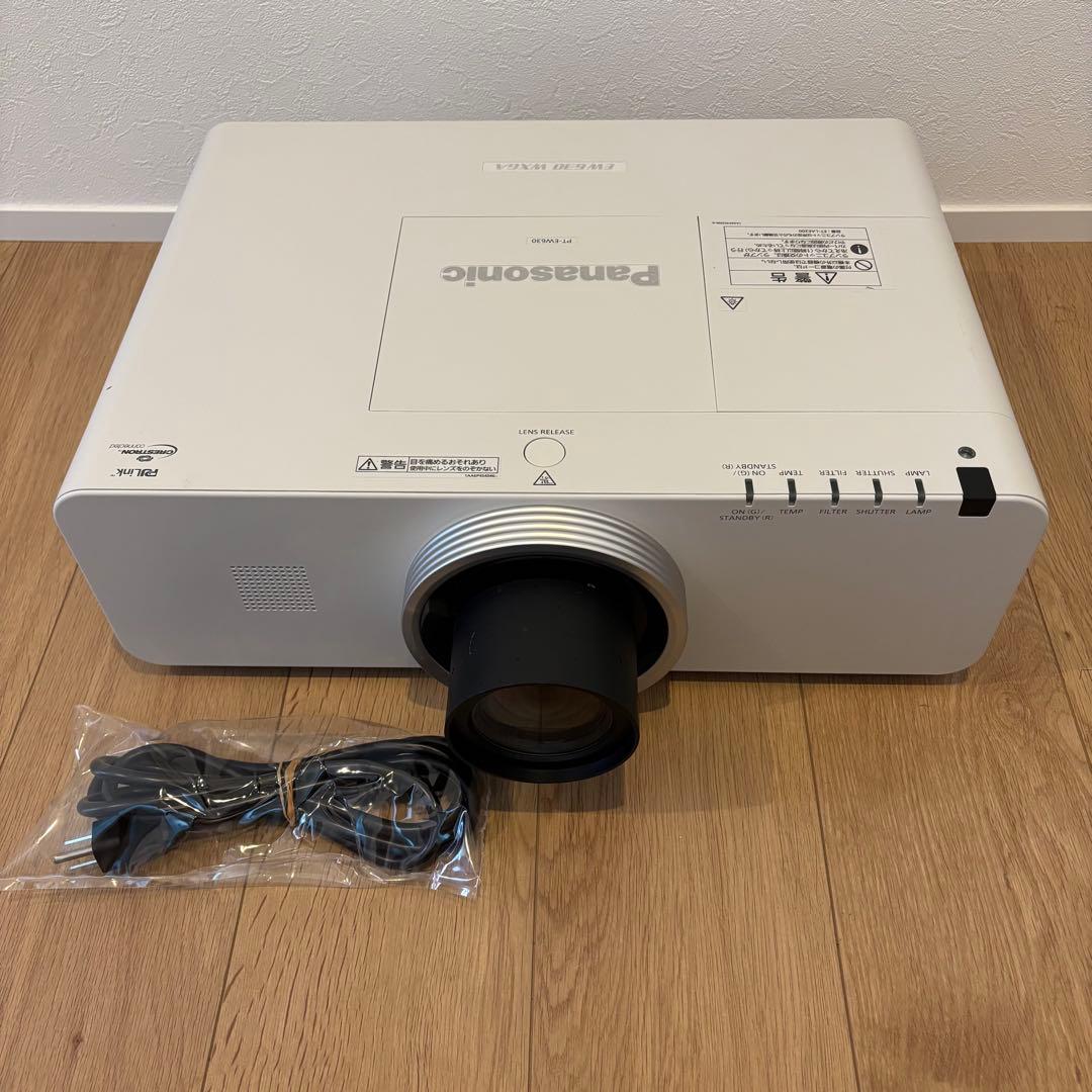 良品 Panasonic パナソニック EW630プロジェクター使用1800h