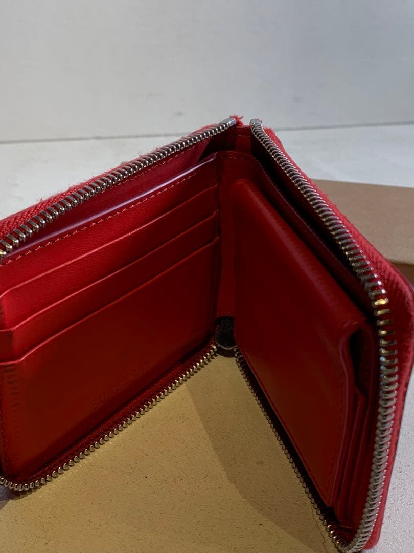 【極美品】BURBERRY レザー 二つ折り財布 レッド定価63800円