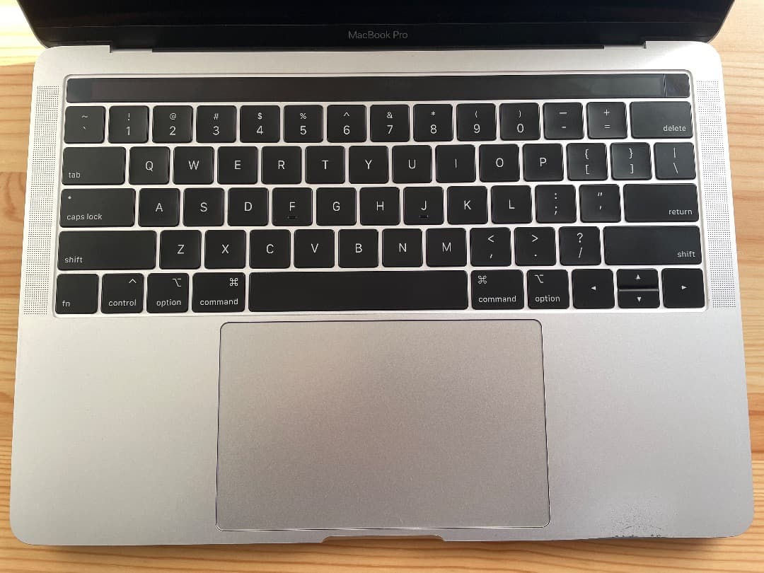 MacBook本体 Macbook Pro 13-inch, 2019, 16GB / 256GB