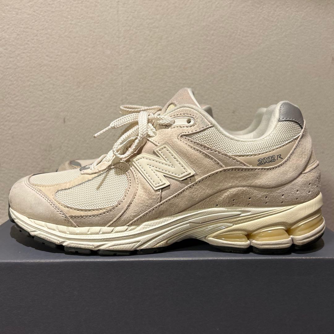【美品】ニューバランス M2002RCCオフホワイト27.5cm