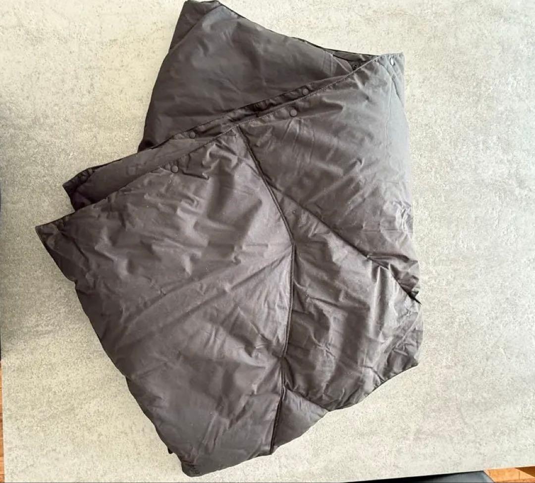 NANGA ナンガ ダウンポンチョマフラー ブラック