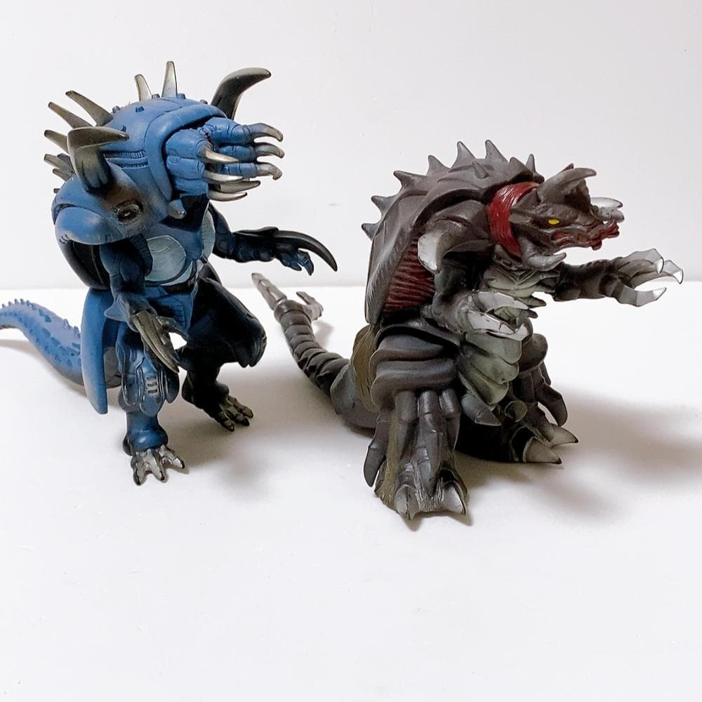 専用　ウルトラマンコスモス ＋ガイア 怪獣 6体セット