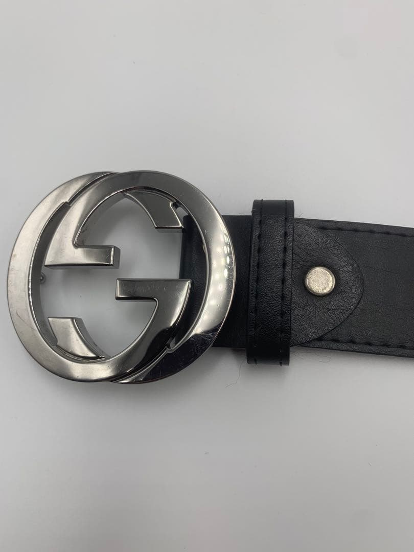 【グッチ　GUCCI ダブルGロゴ ブラックレザーベルト　シルバー