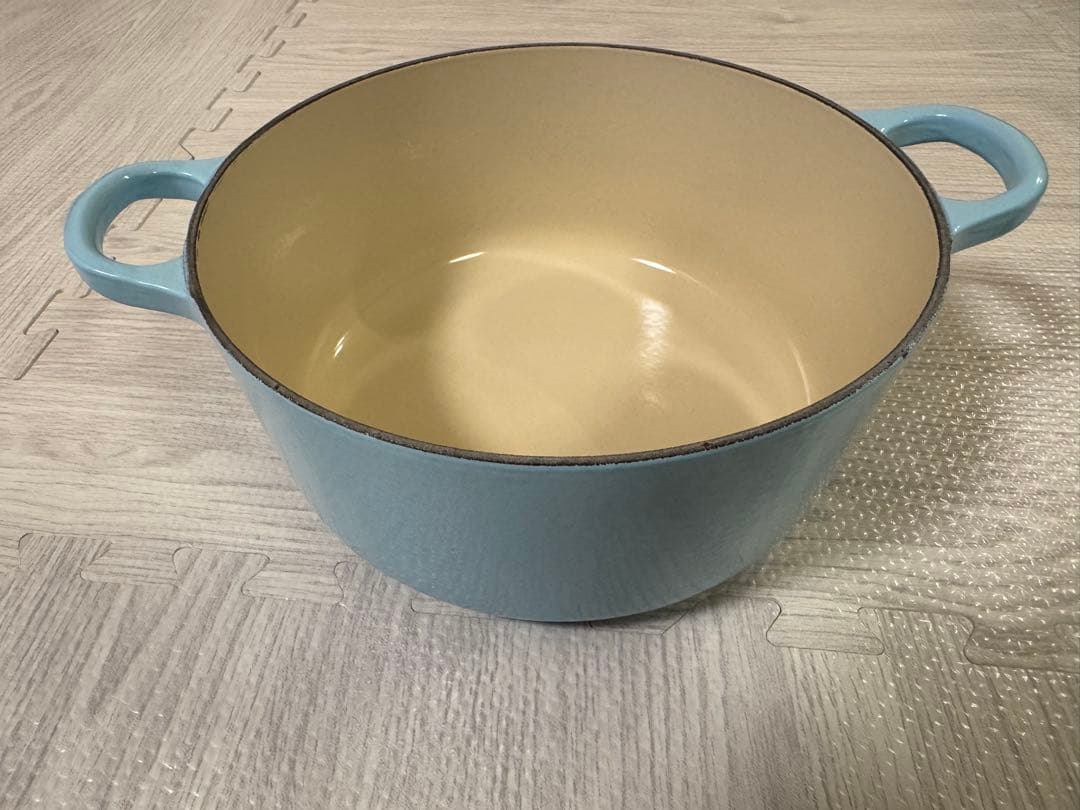 ルクルーゼ　ココットロンド　22cm 両手鍋　鍋