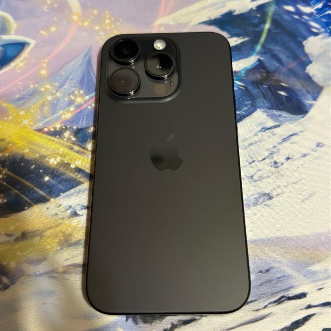 Y*f様 超美品 iPhone 15 pro ブラックチタニウム 256GB 即