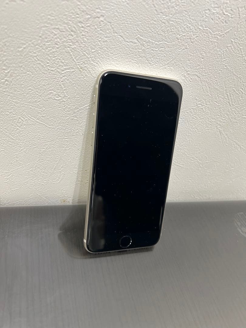 iPhone SE 第3世代 64GB