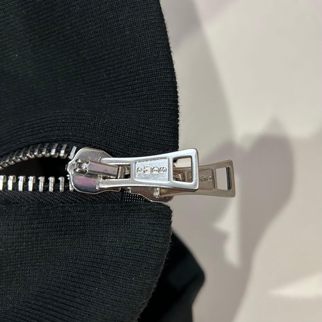 Ｐ.M.D.S. ダウンジャケット　黒　イタリア製　ラグジュアリー