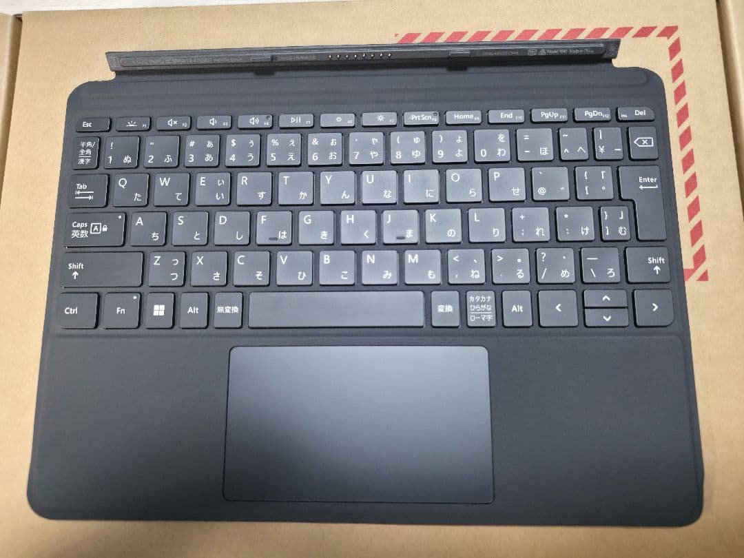 Surface Go3 LTE i3/128GB/8GB officeなし