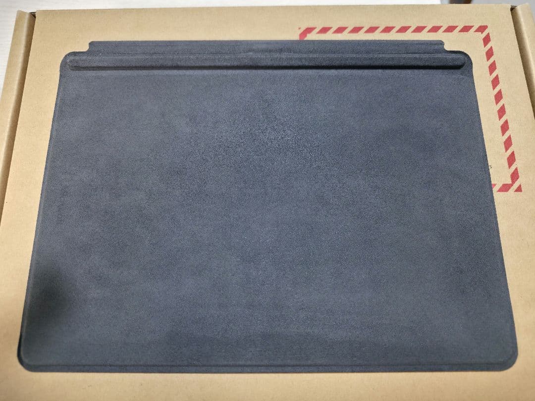 Surface Go3 LTE i3/128GB/8GB officeなし