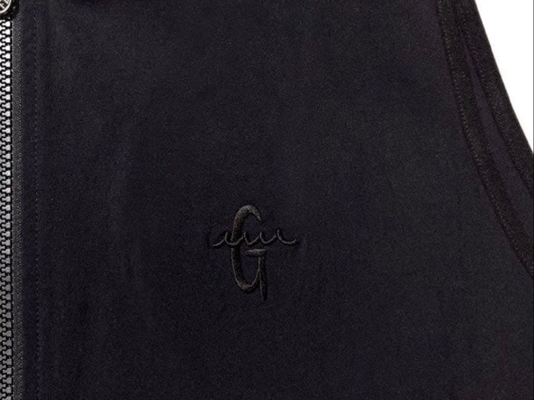 ムータマリン ストレッチナイロン ジップベスト 紺muta