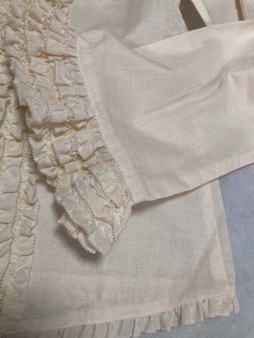 試着のみ　美品！　ピンクハウス ブラウス 長袖　フリルいっぱい