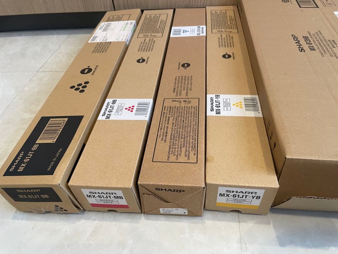 SHARPトナー4色、トナー回収容器（未開封品）