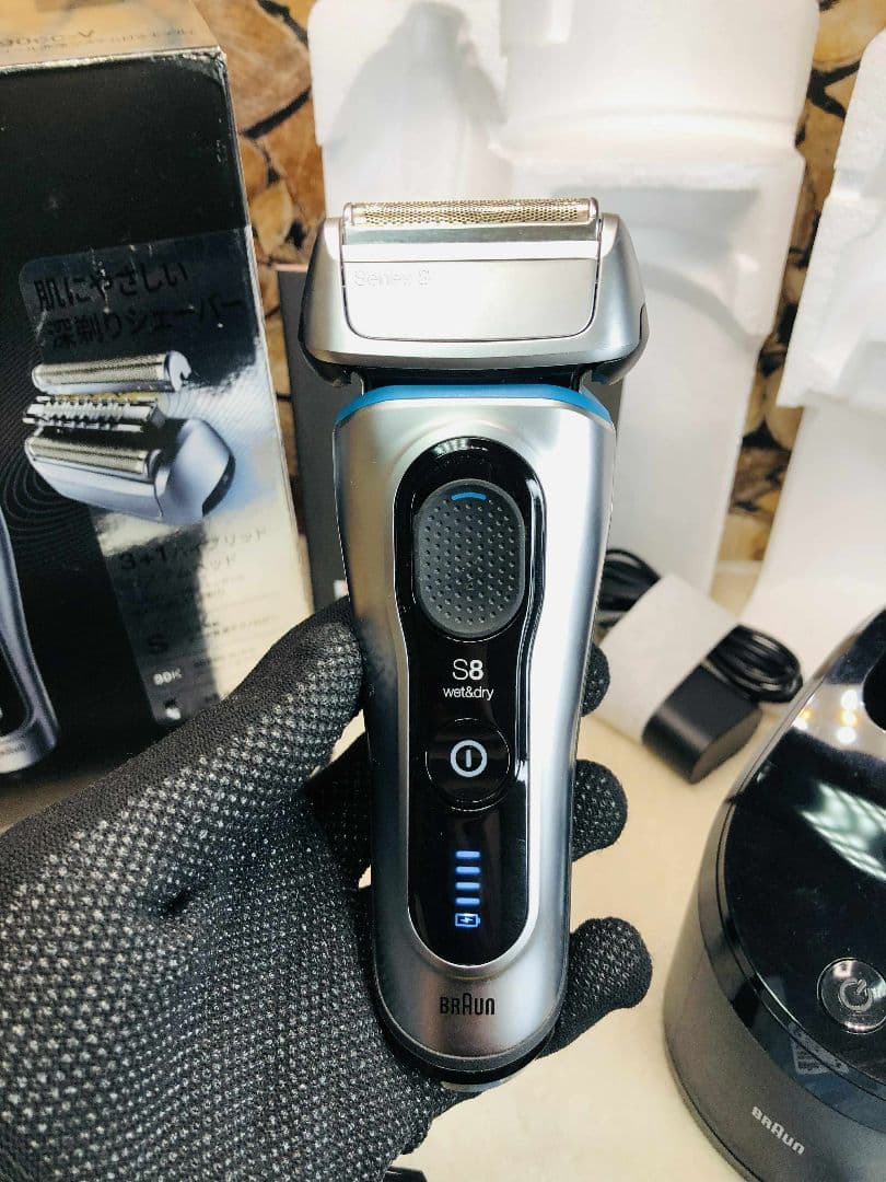 【こいちー】BRAUN Series 8 8390cc-Vブラウン
