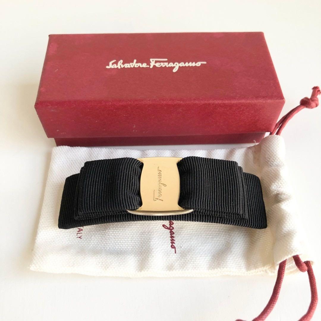 新品保管✨フェラガモ バレッタ ヴァラリボン ブラック ゴールド