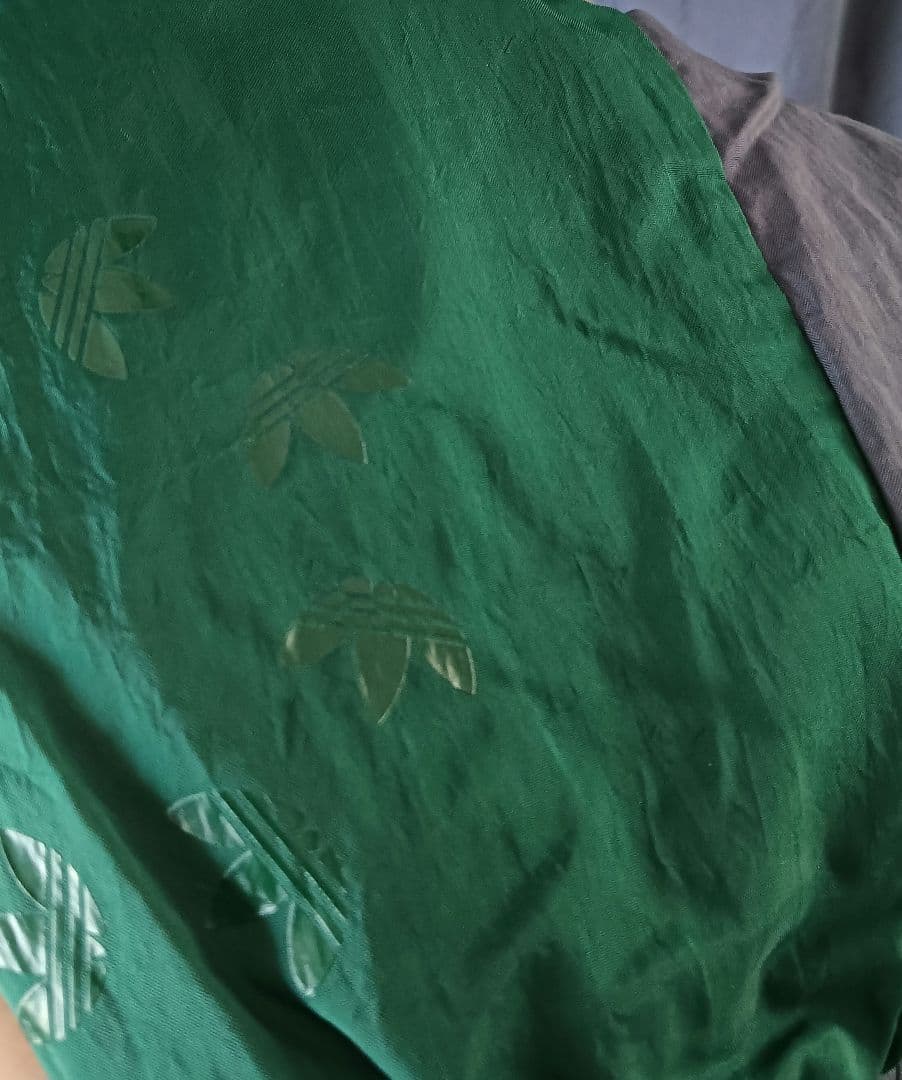 アディダス オリジナルス BLD ナイロンセットアップ　アディーカラー