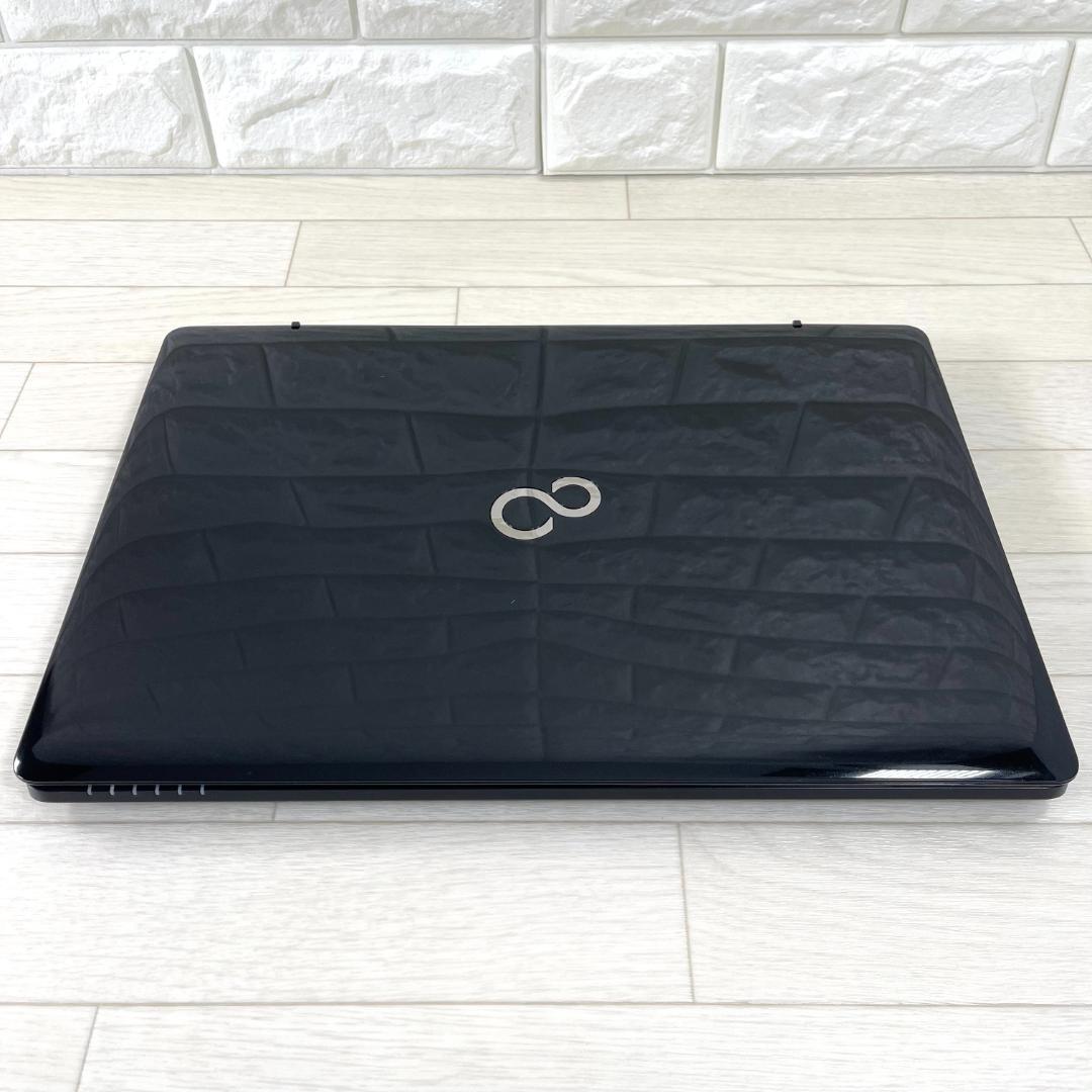 富士通 i7 高速SSD500GB メモリ16GB オフィス付 ノートパソコン