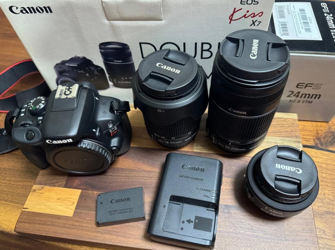Canon EOS Kiss X7 ダブルズームキット+EF-S 24mmレンズ