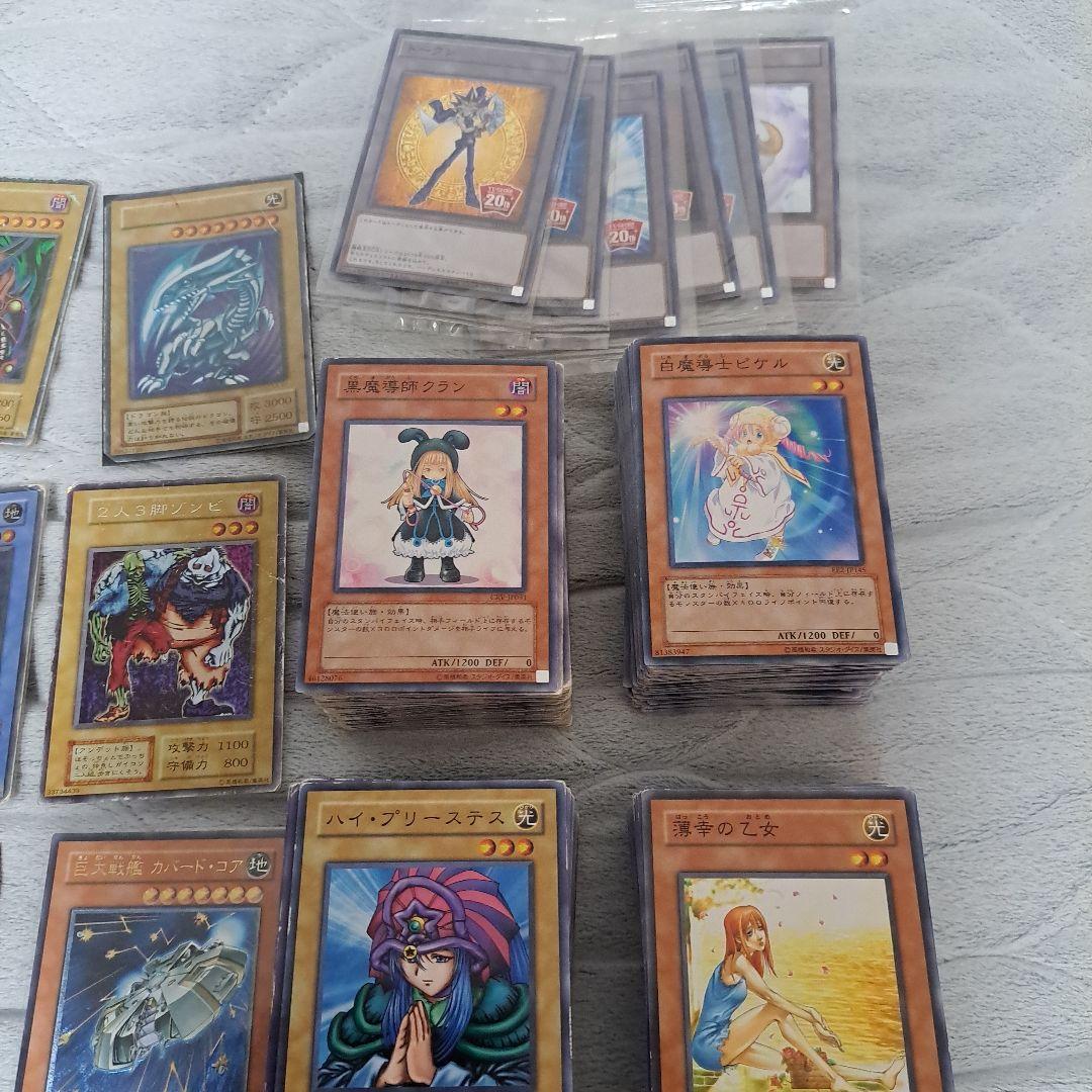 遊戯王　絶版レリーフ、2人3脚ゾンビなど　希少まとめ