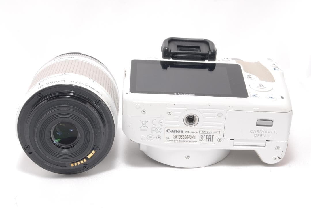 ⭐️プレゼントにも⭐️Canon Kiss X7 キャノン　デジタル一眼レフ