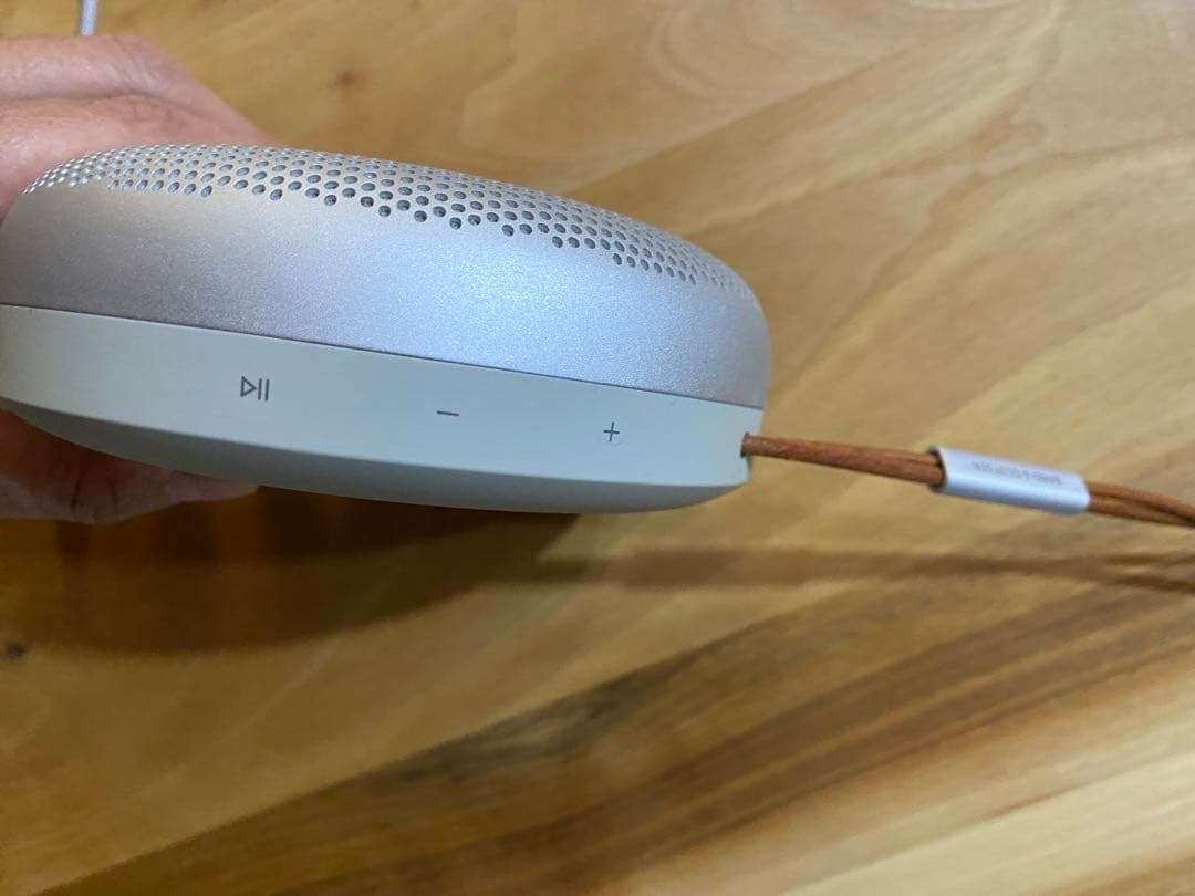 バング・アンド・オルフセン　スピーカーA1 2nd Gen