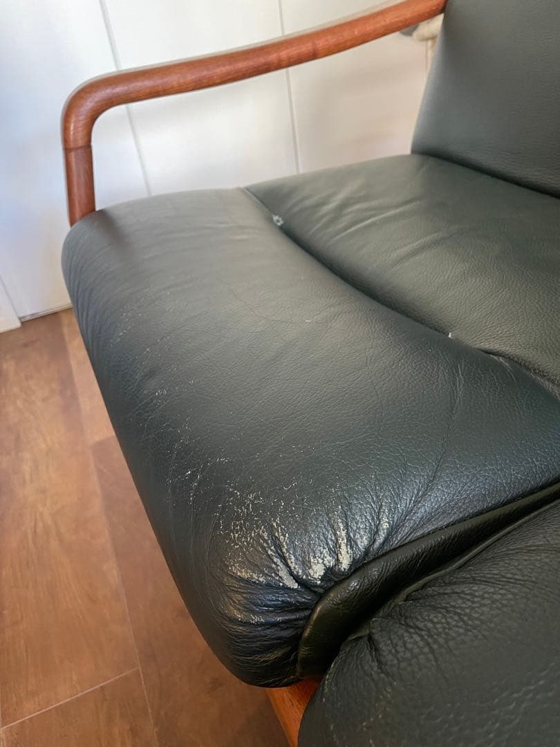 【プ】デューロン　Dyrlundダークグリーン レザー2人がけソファ