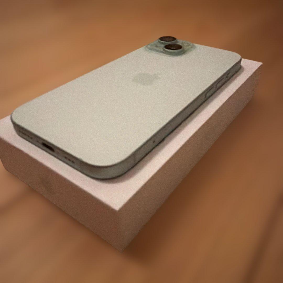 iPhone15 128GB グリーン