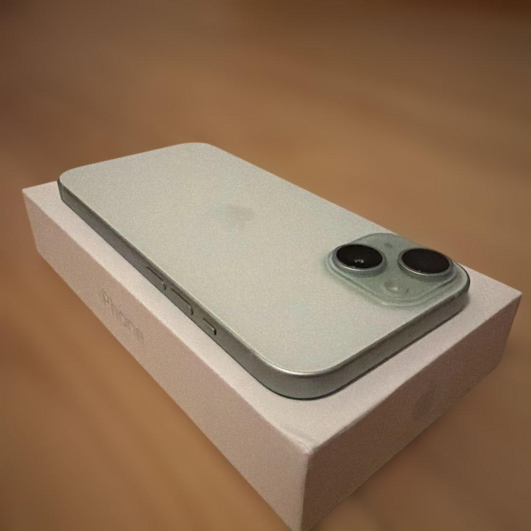 iPhone15 128GB グリーン